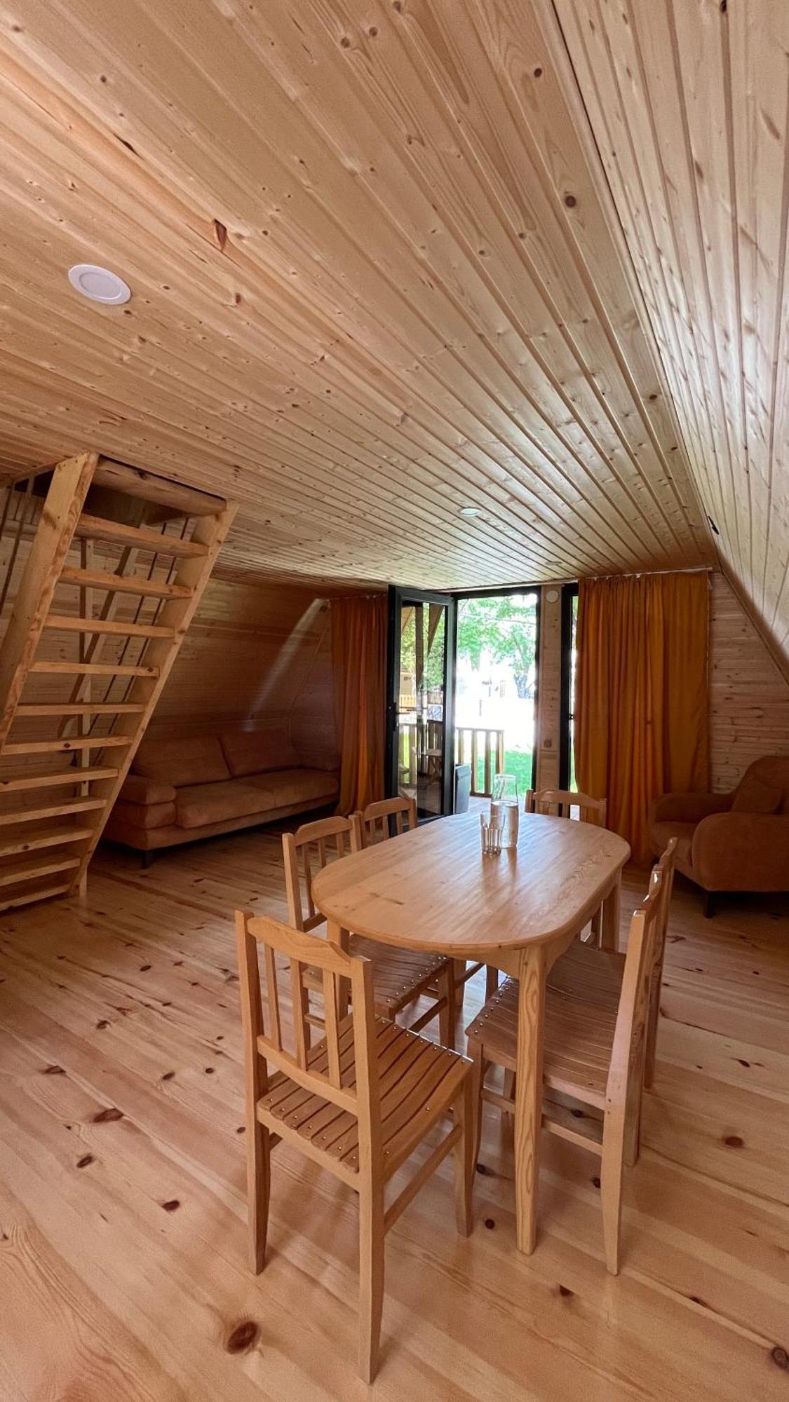 Garden House מסטיה מראה חיצוני תמונה