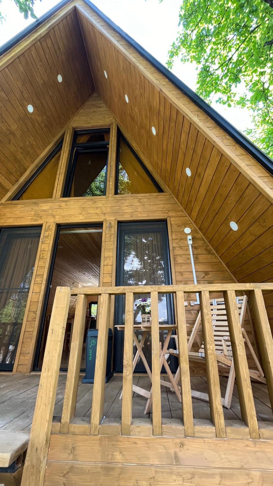 Garden House מסטיה מראה חיצוני תמונה